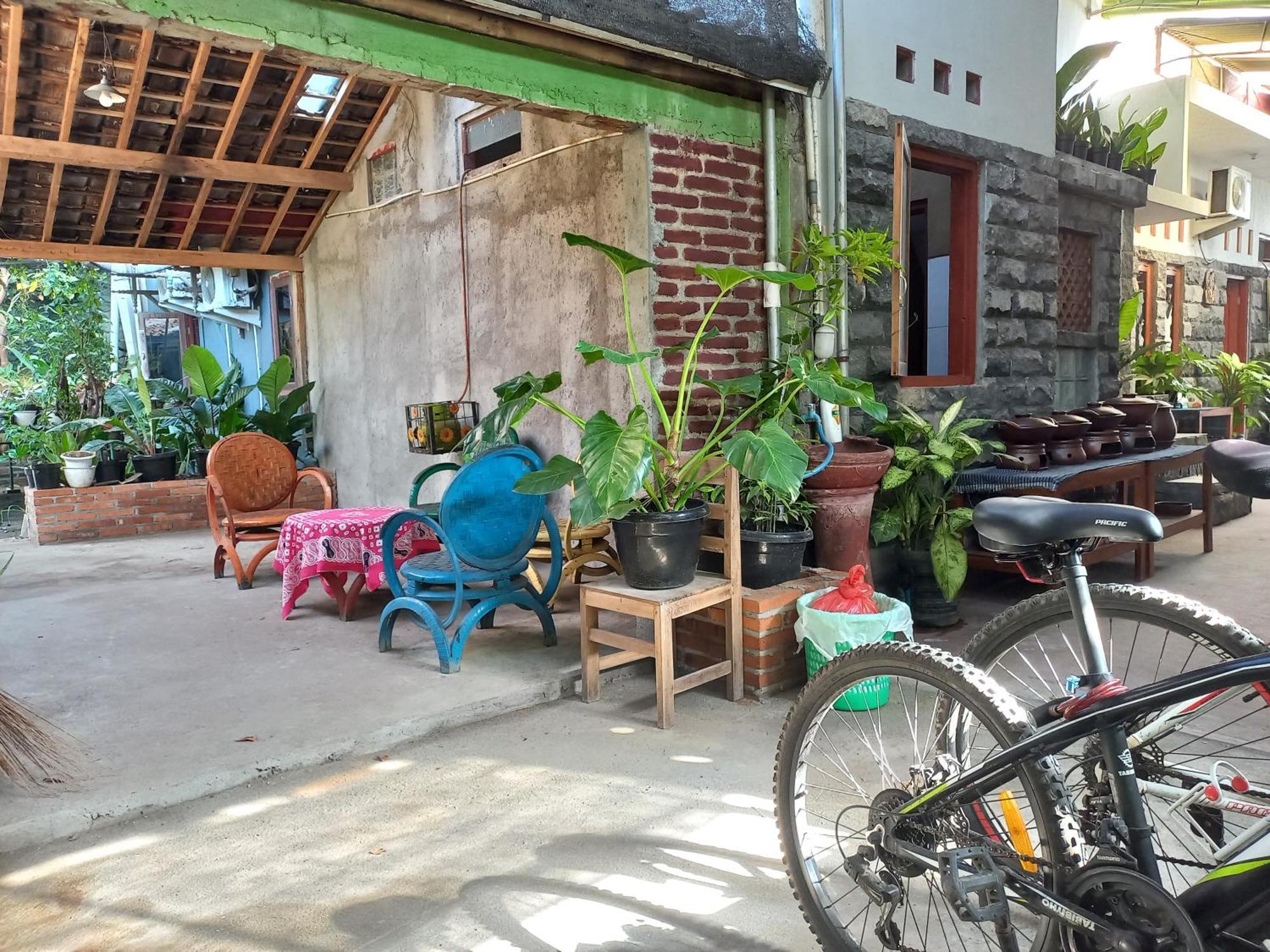 Ada Homestay Magelang Exterior photo